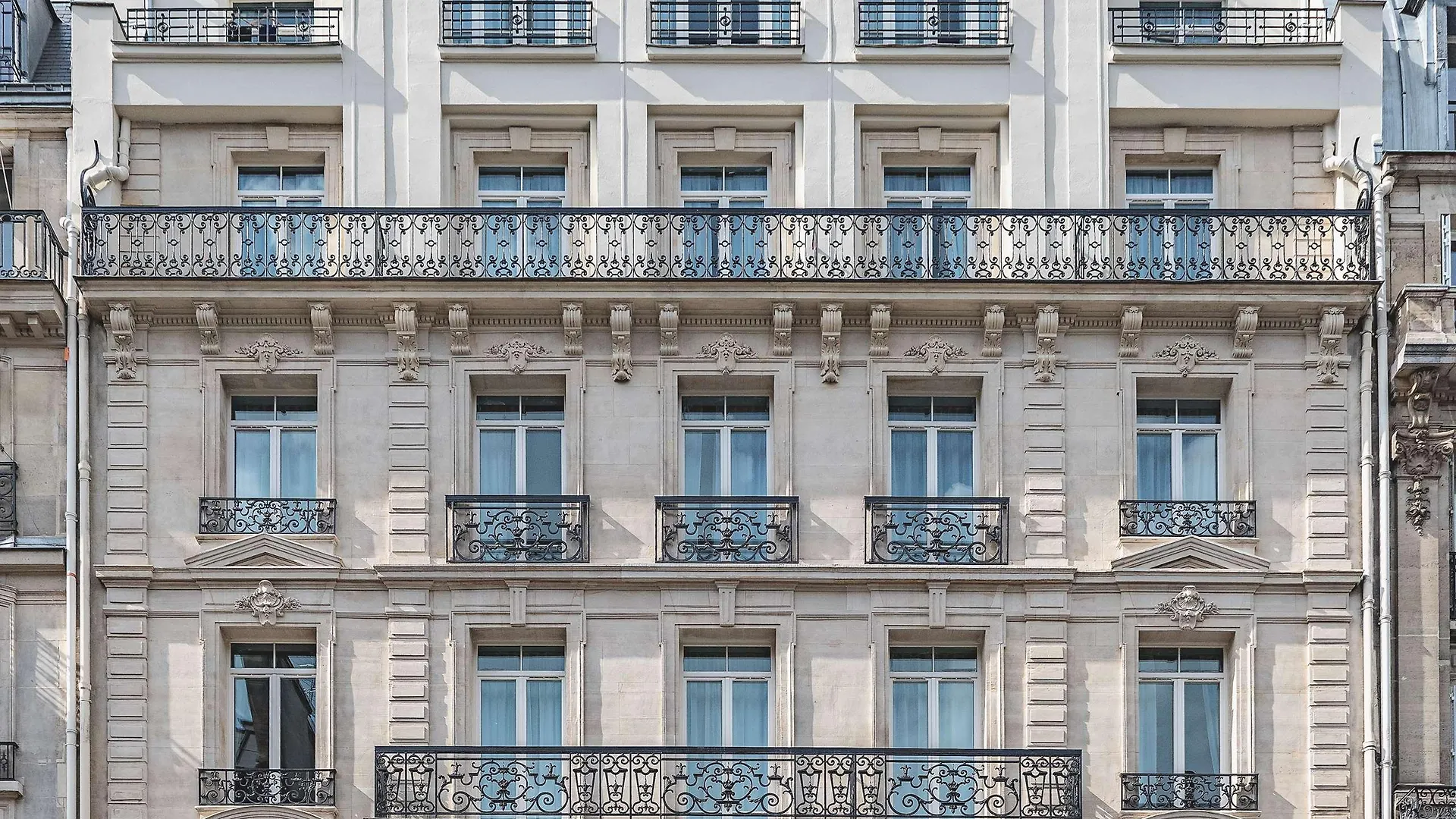 Pavillon Saint Augustin 3*